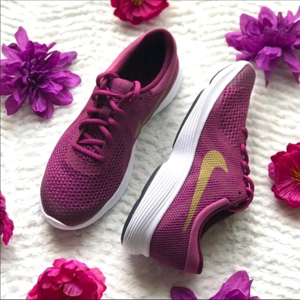 Brand New Nike Revolution 4 berry running shoe